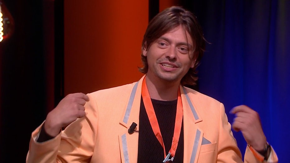 Humberto Tan laat in talkshow naaktfoto